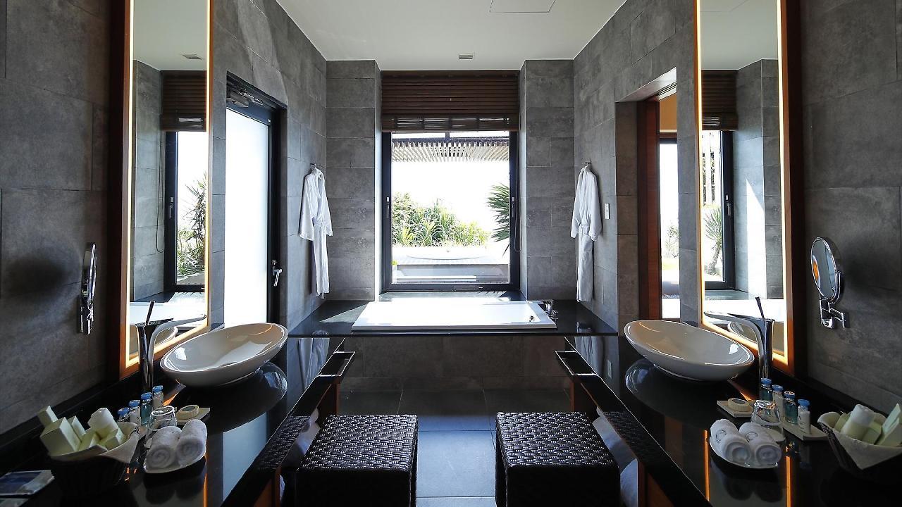 The Hiramatsu Hotels & Resorts Ginoza Okinawa Zewnętrze zdjęcie